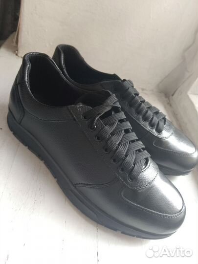 Кроссовки кожаные, 38-44