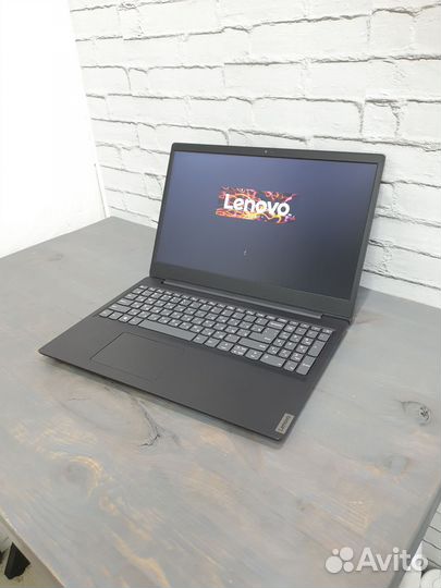 Ноутбук Lenovo S145-15AST 15.6