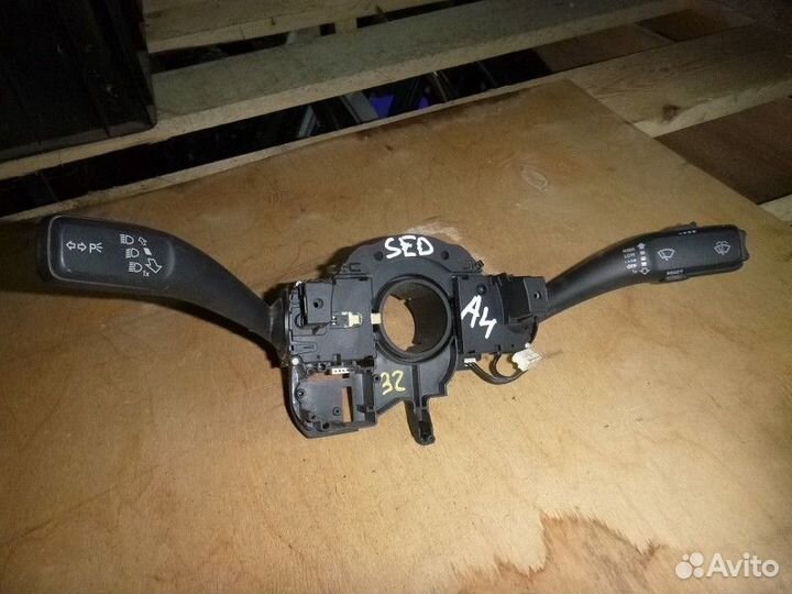 Переключатель подрулевой в сборе audi A4 B8 2007