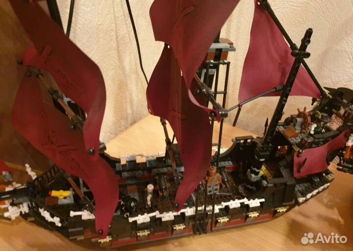 Lego пиратский корабль