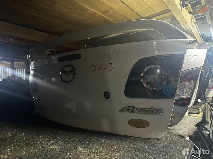 Крышка багажника Mazda 3 BK седан