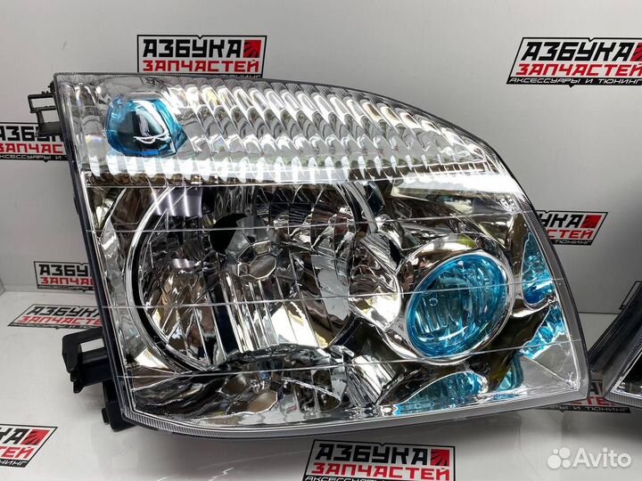 Набор. Фары Nissan X-Trail (T30) 2000-2007 год. LH+RH