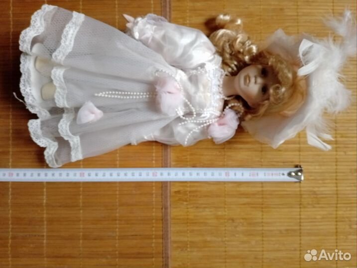 Кукла фарфоровая коллекционная 40см