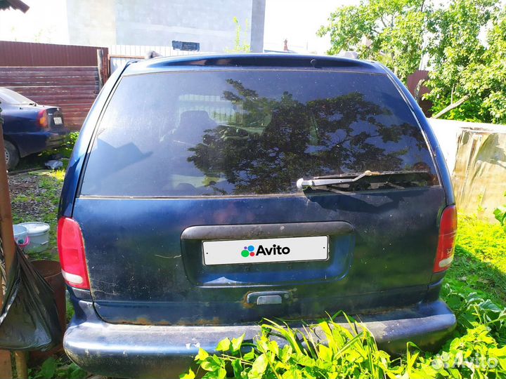 Chrysler Voyager 2.4 AT, 2000, битый, 320 000 км