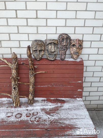 Вешалки из веток лесных деревьев