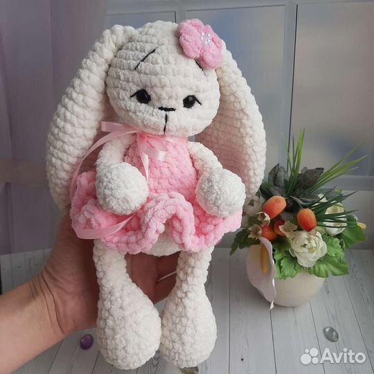 Зайка вязаная. Игрушки ручной работы