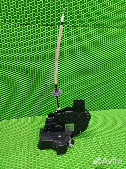 Замок двери задний правый Land Rover Range Rover