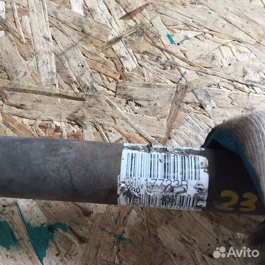 Привод передний левый Renault Sandero 16v