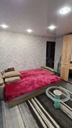 2-к. квартира, 56 м², 2/5 эт.