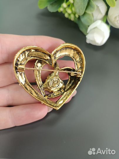 Брошь Сердце