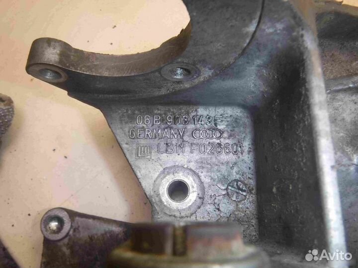 Кронштейны двигателя/мкпп Audi A4 B5 94-01 1.6 AHL
