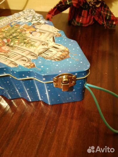 Коробки металлические Новогодние