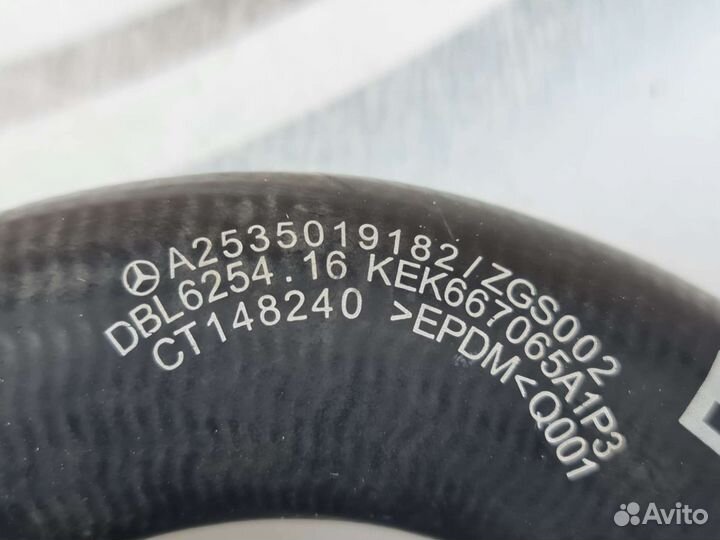 Патрубок охлаждающей жидкости Mercedes W213