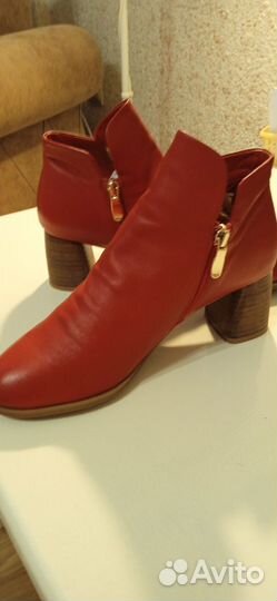 Ботильоны натуральная кожа 39р на брони