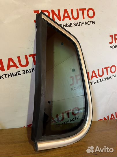 Форточка задняя левая VW Tiguan Тигуан