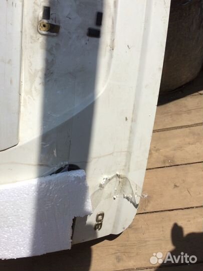 Продам пятую дверь