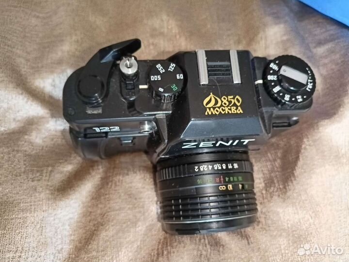 Зеркальный фотоаппарат