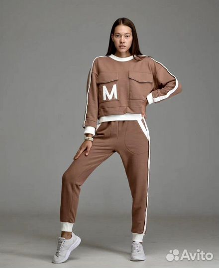 Спортивный костюм женский