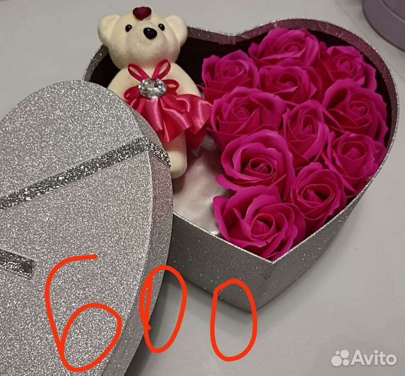 Букеты, подарки, наборы с мягкими игрушками