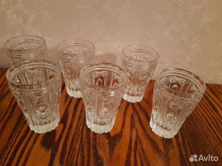 Хрустальные рюмки
