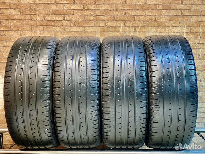 Goodyear EfficientGrip 235/55 R17