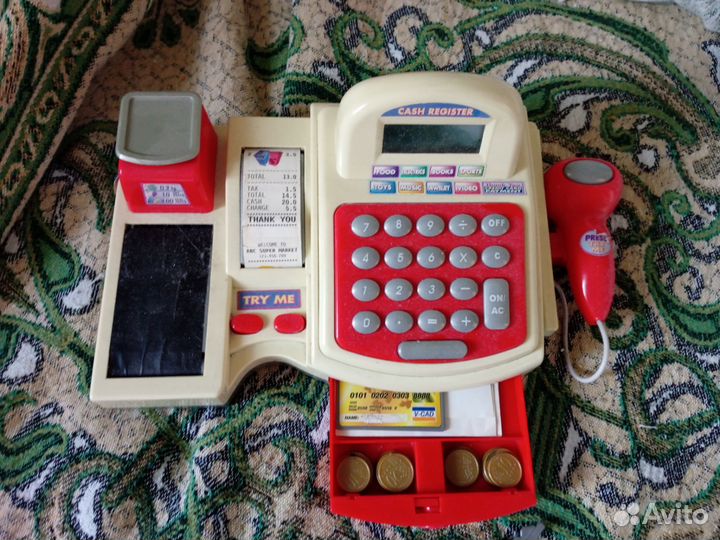 Игрушечный кассовый аппарат
