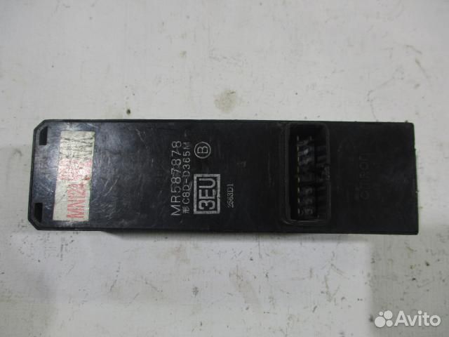 Блок управления стеклоподъемниками MR587878