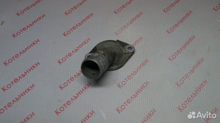 Nissan 13049-6N200 Крышка термостата