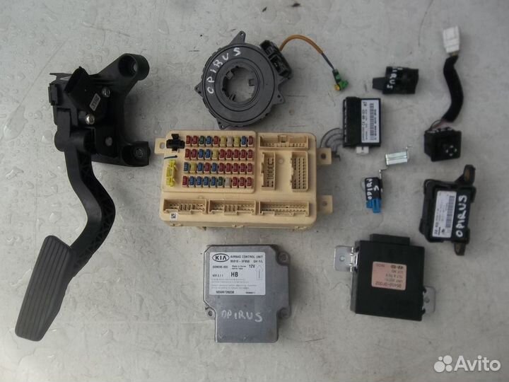 Kia Opirus Киа Опирус 08 блок предохранителей