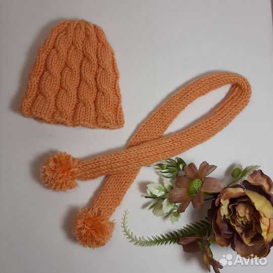 Шапочка и шарфик для куклы Паола Рейна