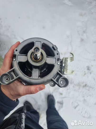 Двигатель от стиральной машины zanussi