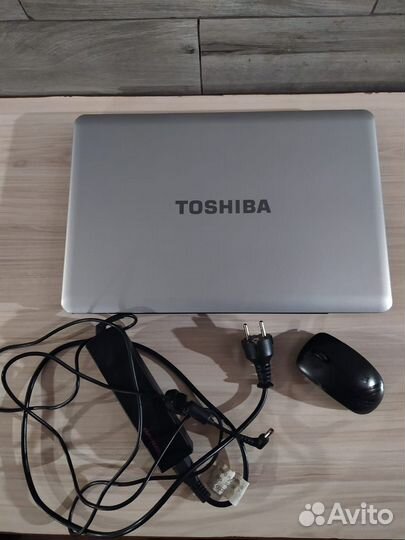 Ноутбук toshiba