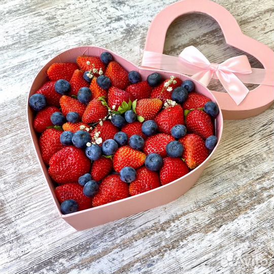 Подарок из Клубники, Подарок из свежих ягод