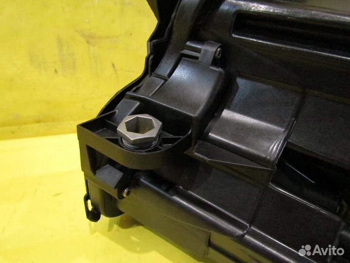 Фара правая Mercedes E-Classe 213 16-18г 42127