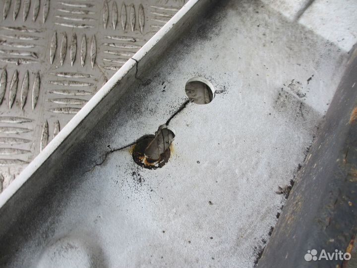 Крыло переднее левое камаз 5490840302330