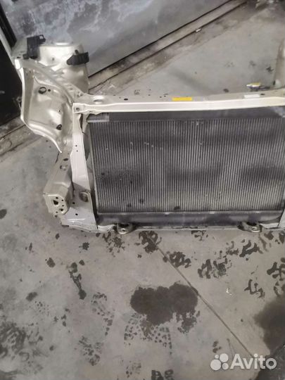 Рамка радиатора RAV 4 ноускат