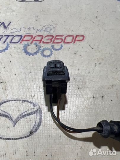 Форсунка стеклоомывателя Skoda Octavia A5 1.6 BSE