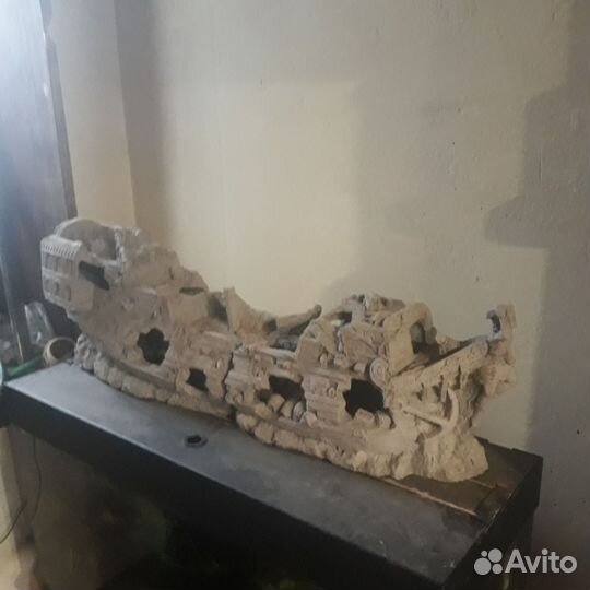 Корабль в аквариум