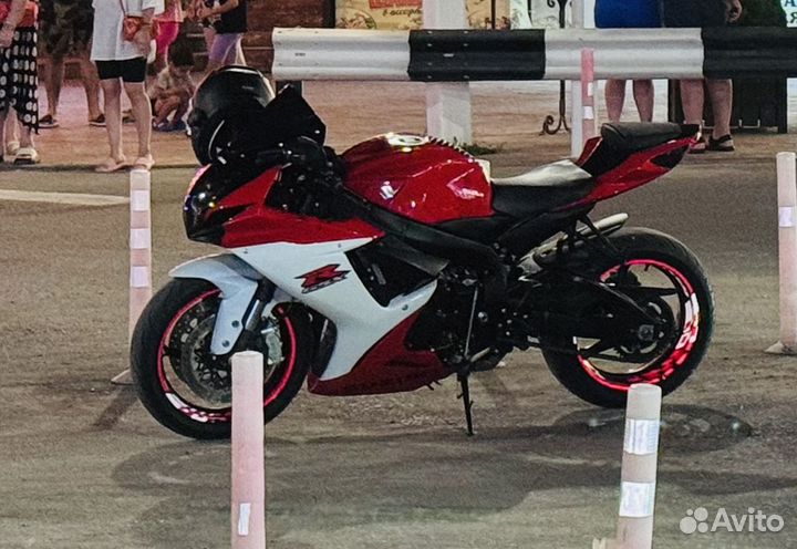 Suzuki gsx r750 (L5)