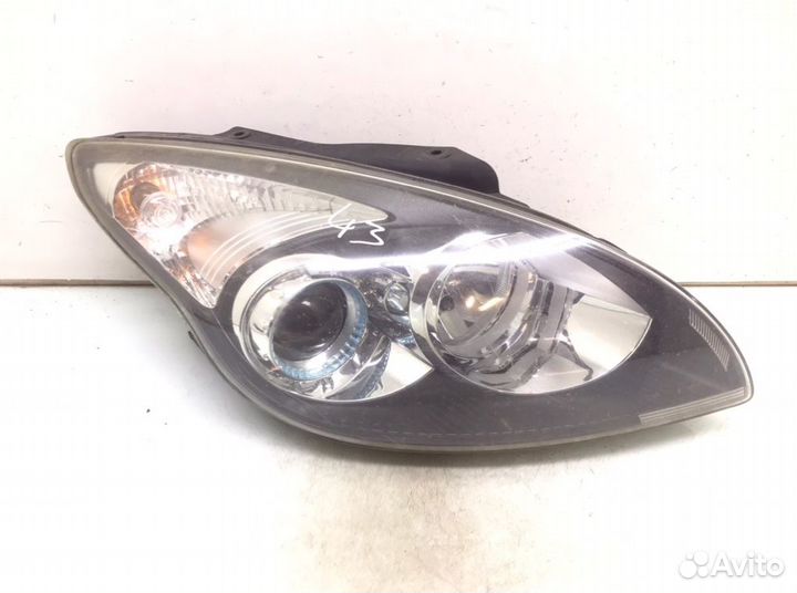 Фара 921022R010 Hyundai i30 (2007-2012)