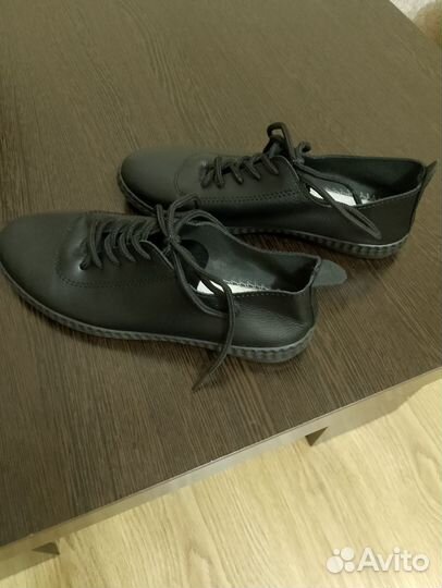 Ботинки женские