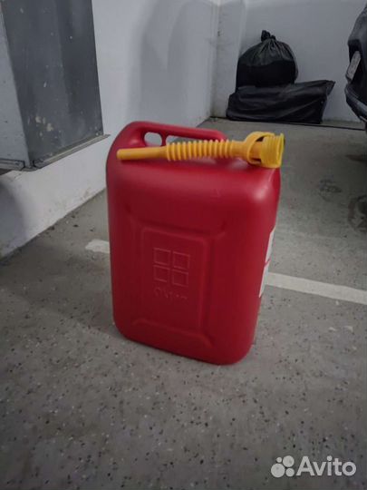 Канистра пластиковая