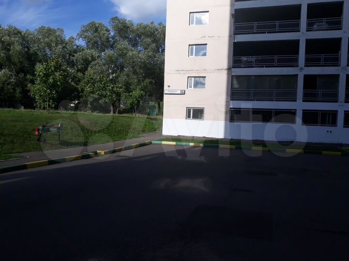 Машиноместо, 14 м²