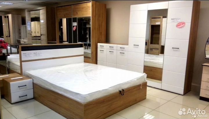 Спальный комплект (кровать, тумба, комод,шкаф)