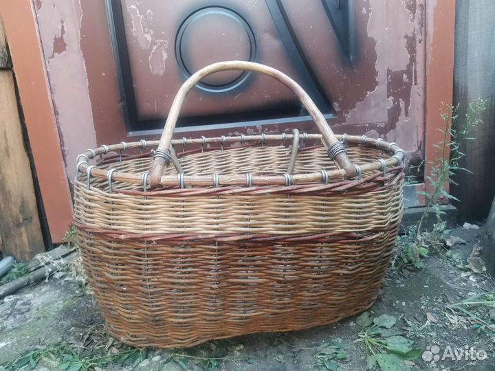 Корзина плетеная