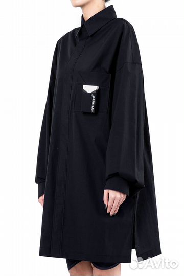 Hyein SEO oversized smoker shirt