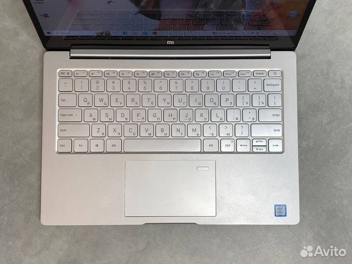 Xiaomi Core i7 8gn/MX250/RAM 8GB/SSD 256GB
