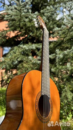 Классическая гитара yamaha c40