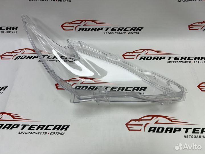 Стекло фары Toyota Prius XW30 2009-15 Ксенон