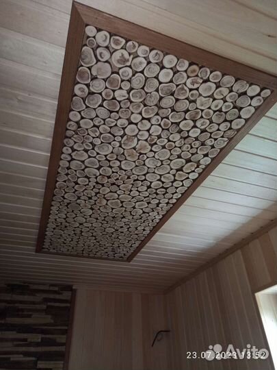 Панно из можжевельника